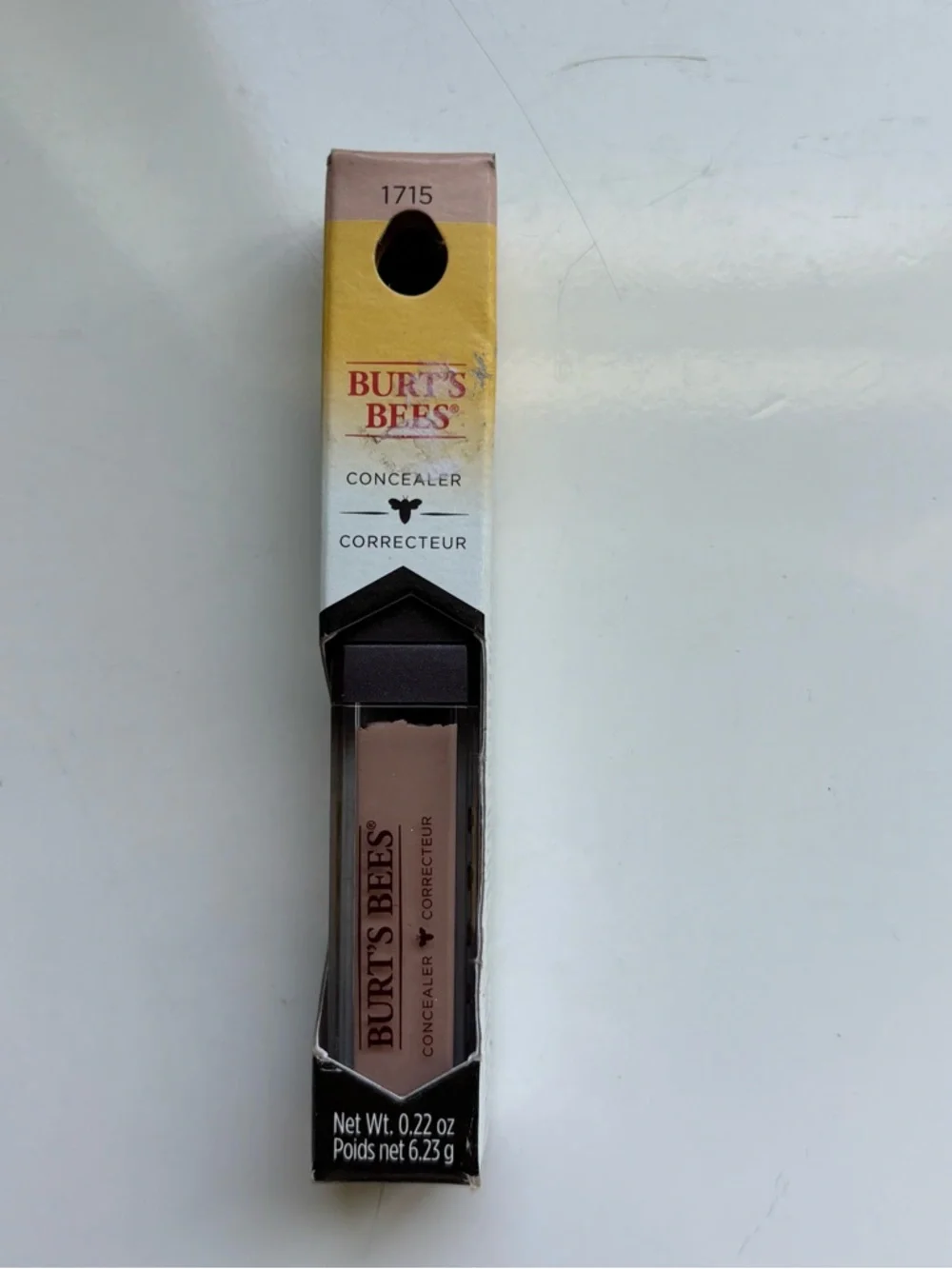 Burt's Bees Concealer - 1715 Medium/Dark - Picture 1 of 5